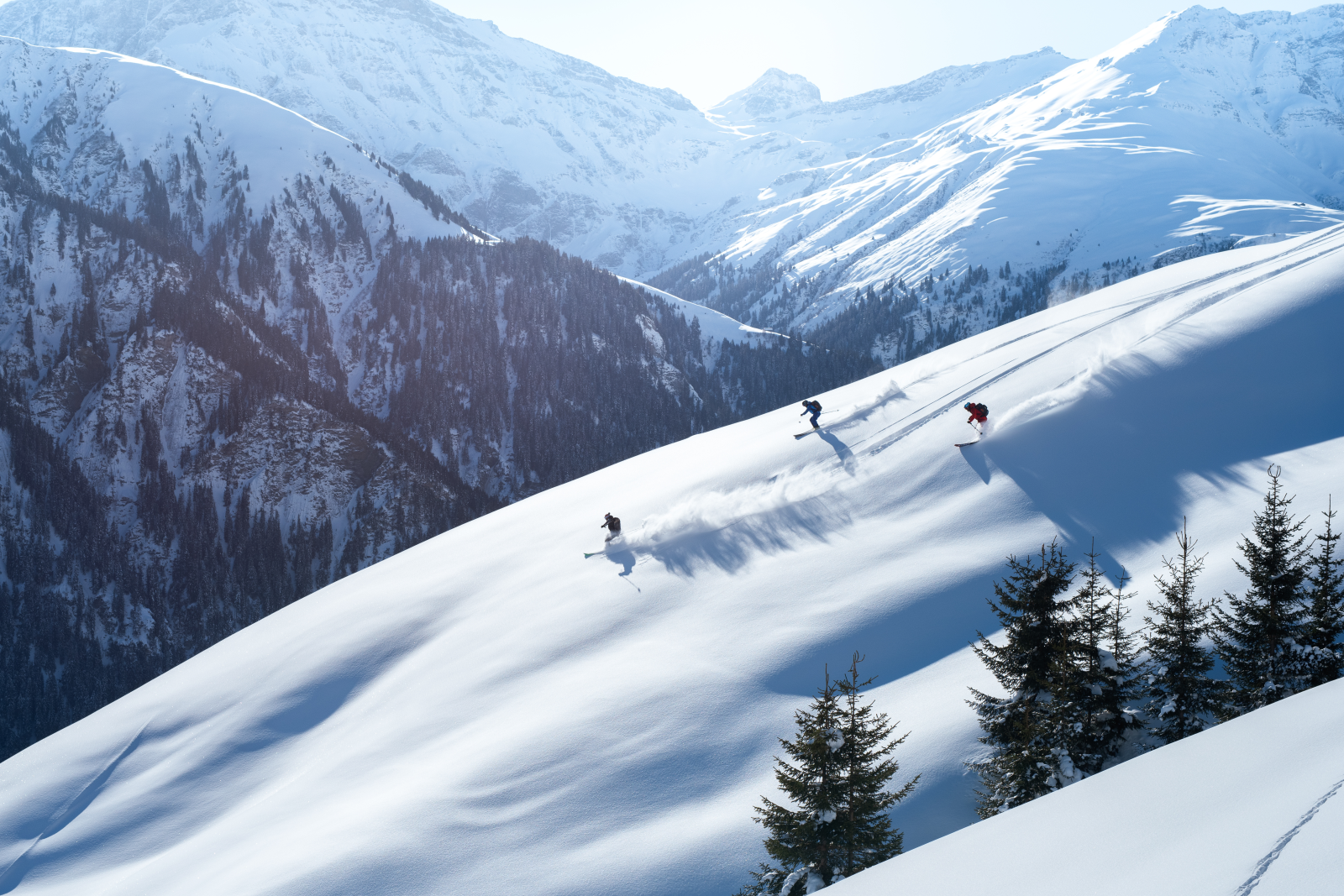 Top Tips for Powder Skiing: How to Master the Art of Skiing in Fresh Powder
