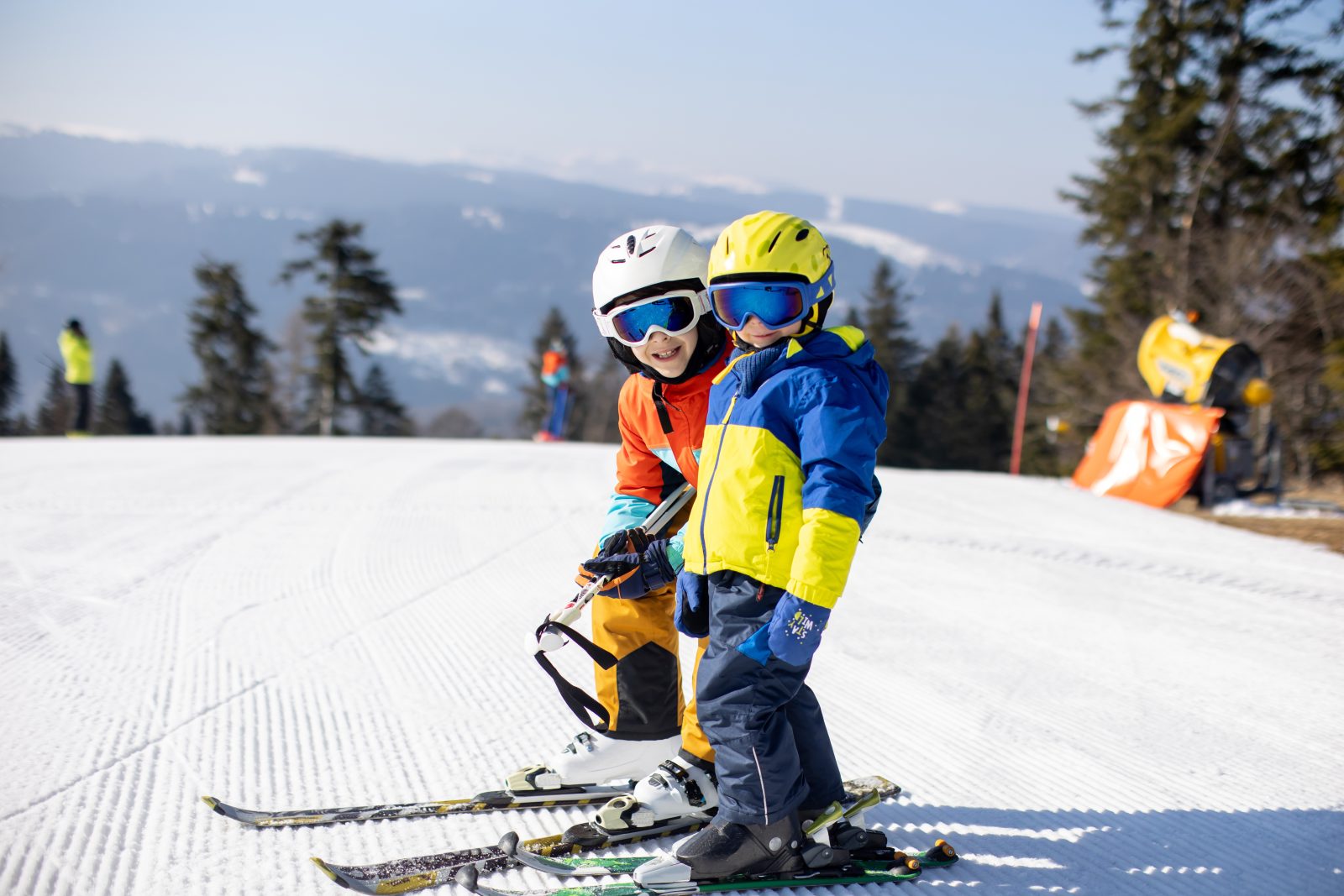 Here’s why we recommend booking your instructors in advance! ⛷