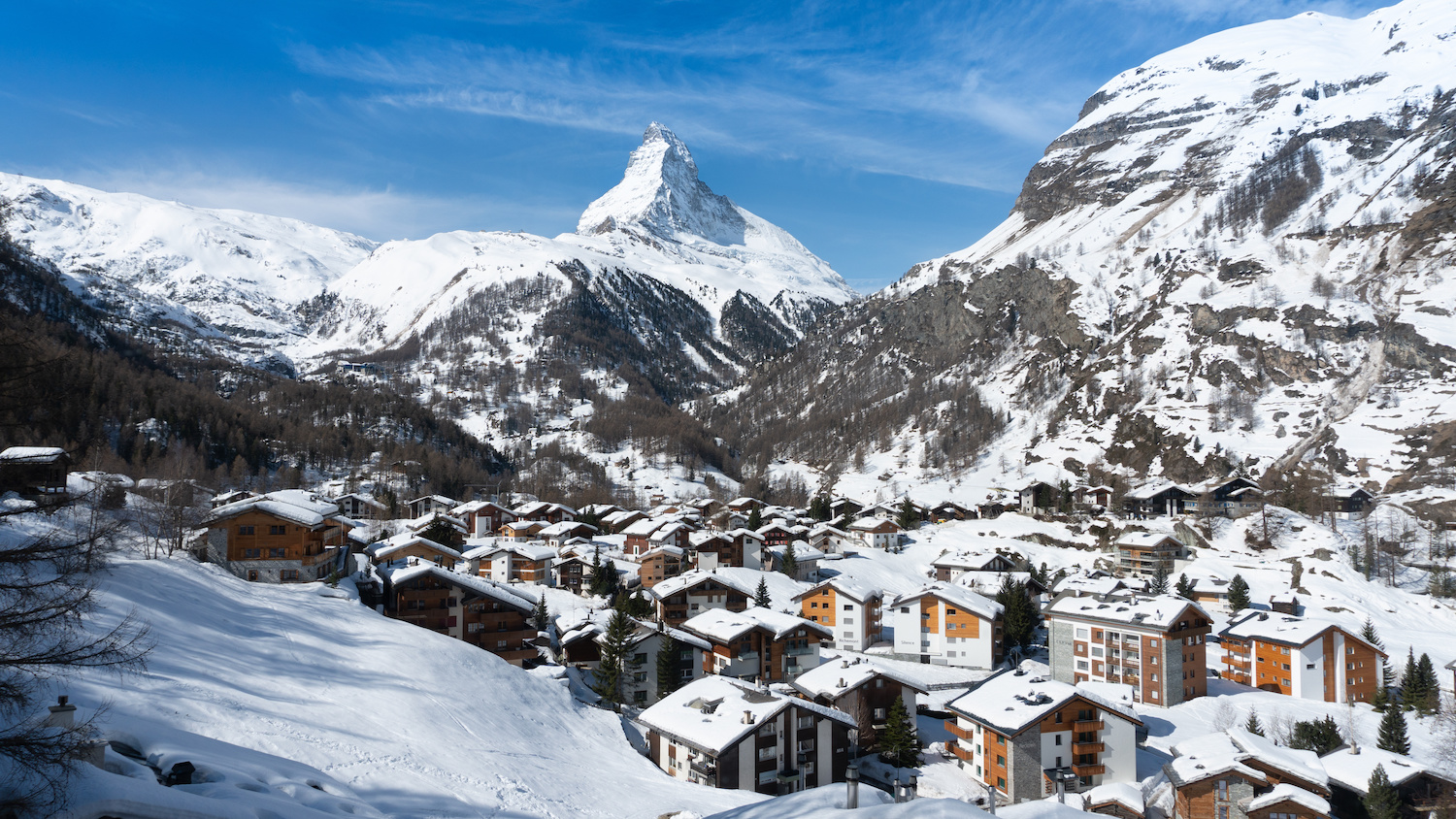 The Top 10 European Ski Resorts To Visit In December Maison Sport Blog the-top-10-european-ski-resorts-to-visit-in-december-maison-sport-blog