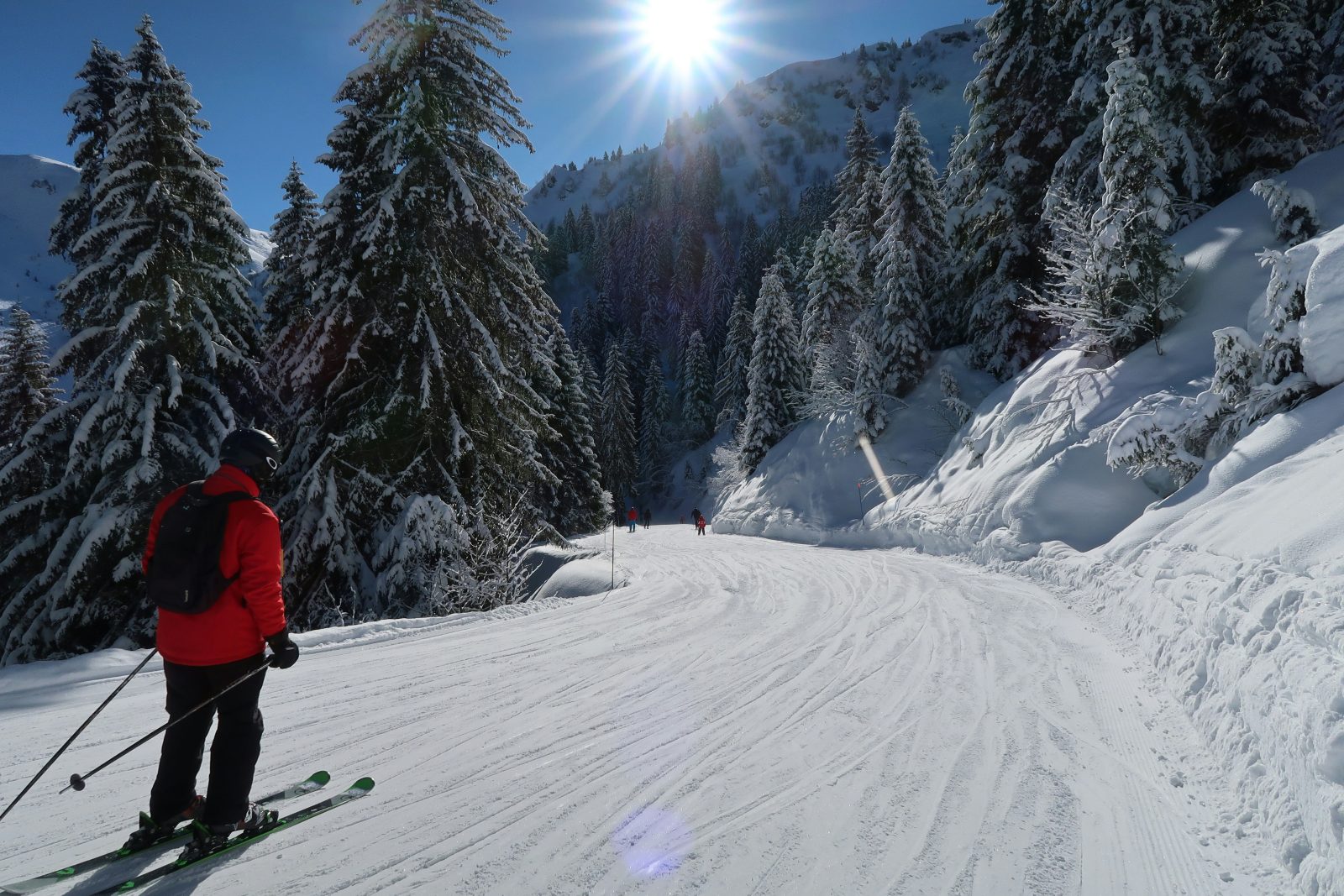 Top 5 Ski Resorts for Intermediate Skiers in France