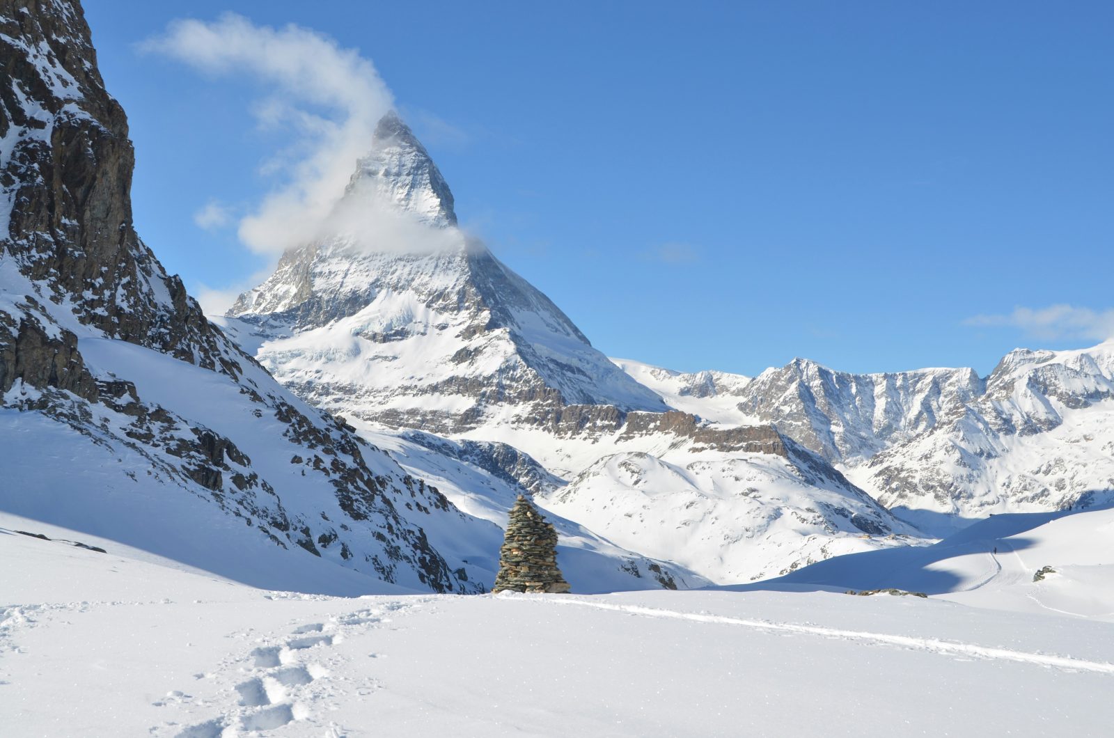 Top 5 Snow Sure Ski Resorts in Switzerland