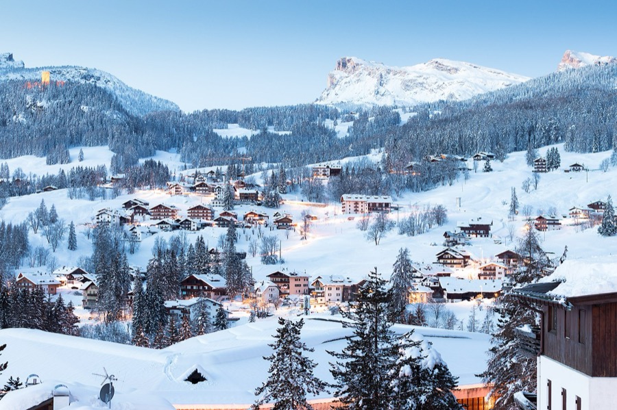 A Guide to Skiing in Cortina d`Ampezzo