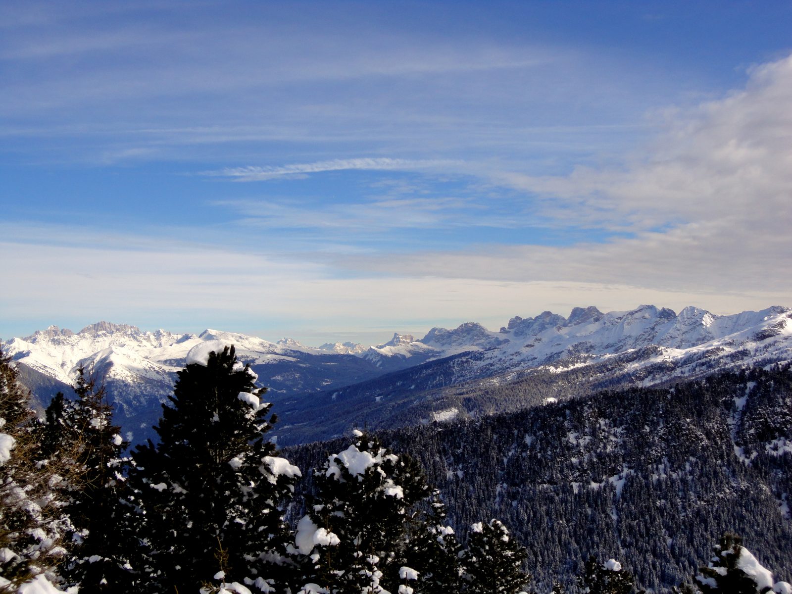 A Guide to Skiing in Alpe Cermis